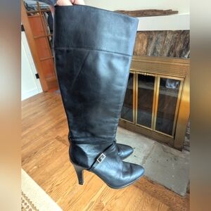 Stunning Banana Republic Heeled Tall Boots Soft Leather 8.5
